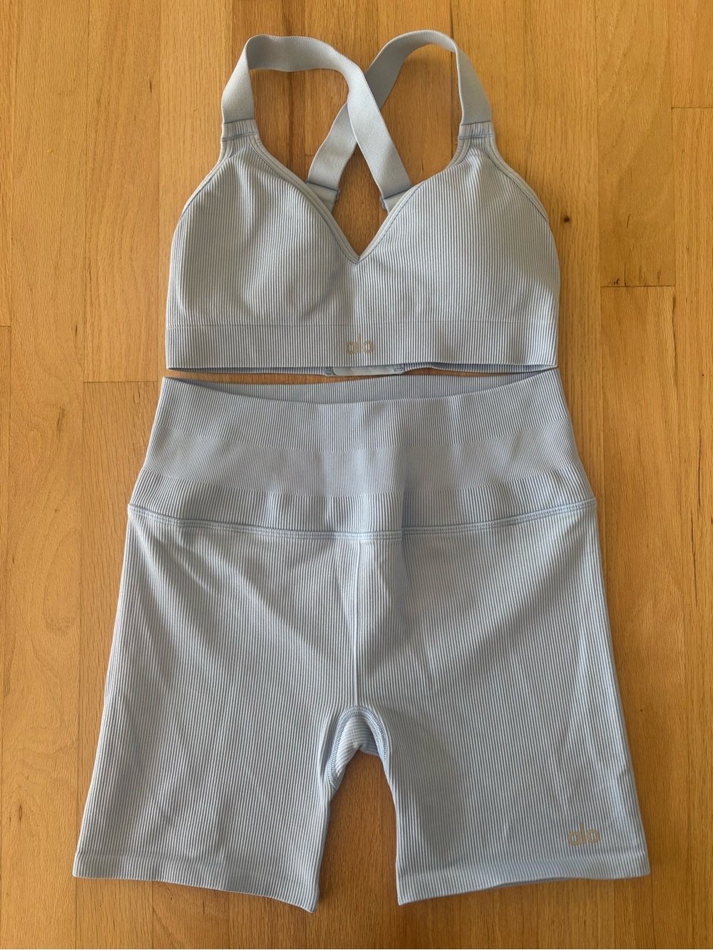 Alo Yoga Seashell Blue Seamless Ribbed Set